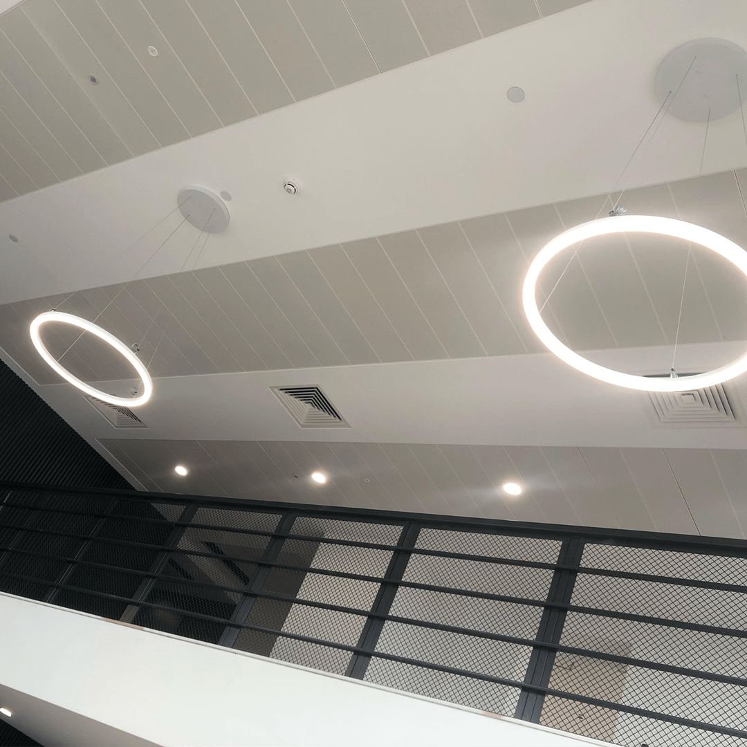 Curva Ring LED Pendant Light - 835mm